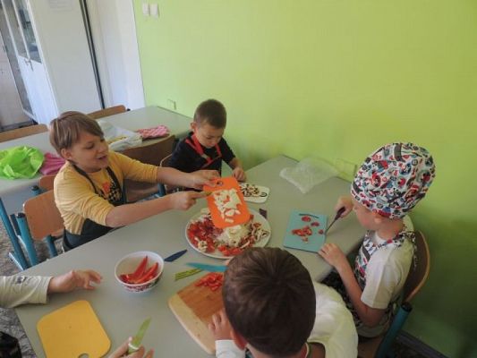  Grafika #8: "Superpizza", czyli zajęcia kulinarne w klasie IIIa grafika