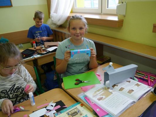  Grafika #0: Pieski – marionetki grafika