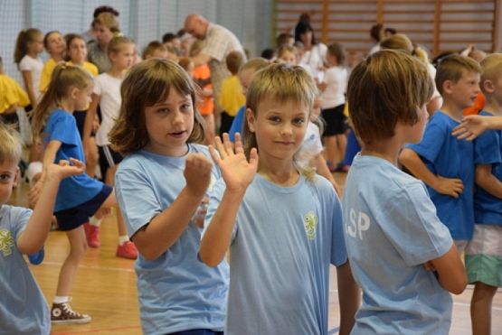  Grafika #19: KONKURS SPORTOWY DLA KLAS I-III KTO Z NAS LEPIEJ I PRĘDZEJ" grafika