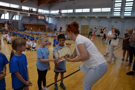  Grafika #23: KONKURS SPORTOWY DLA KLAS I-III KTO Z NAS LEPIEJ I PRĘDZEJ" grafika