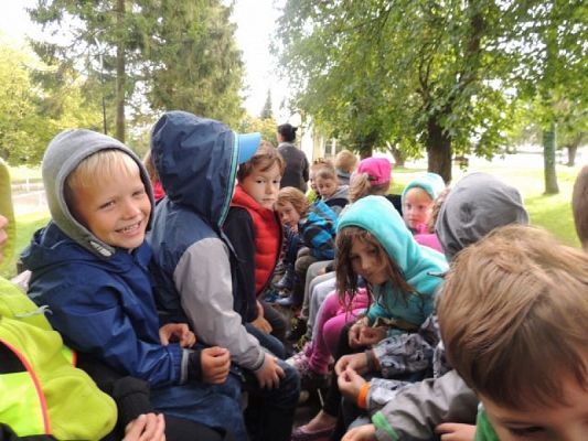  Grafika #6: Wycieczka integracyjna klas I do Runowa grafika