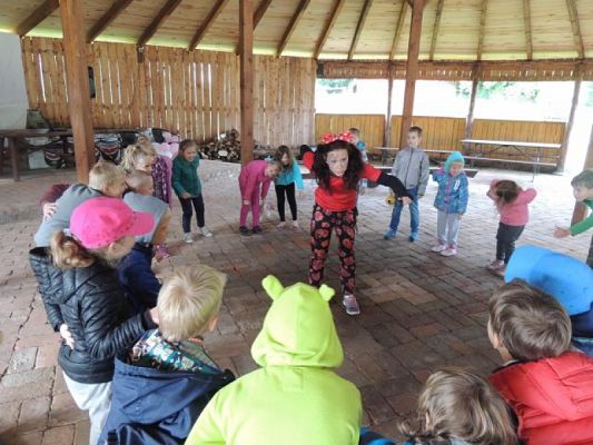  Grafika #20: Wycieczka integracyjna klas I do Runowa grafika