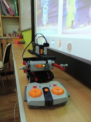  Grafika #0: Wesołe zajęcia świetlicowe grafika