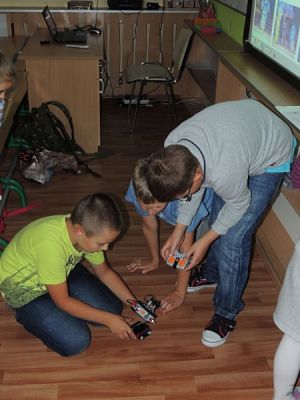  Grafika #5: Wesołe zajęcia świetlicowe grafika