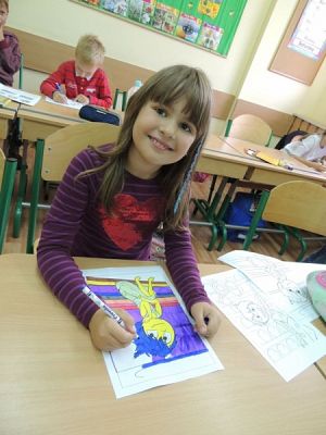  Grafika #8: Wesołe zajęcia świetlicowe grafika