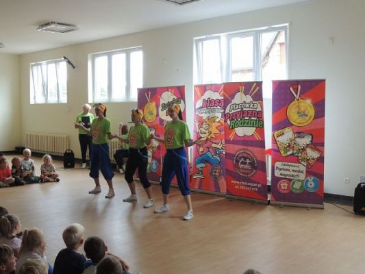  Grafika #0: Roztańczona pierwsza lekcja grafika