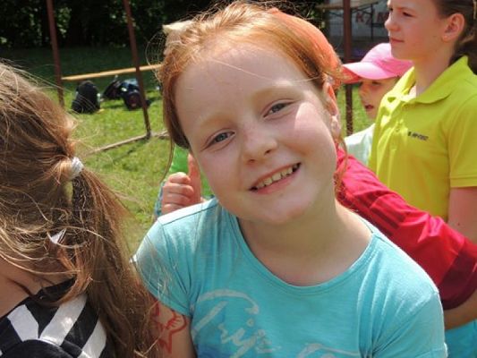  Grafika #11: WYCIECZKA KLAS III DO DRZEWINY grafika