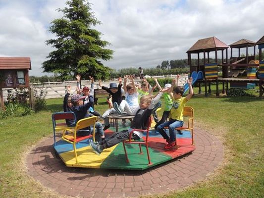  Grafika #11: PIERWSZAKI U ,,JĘDRUSIA W SŁAJSZEWIE grafika