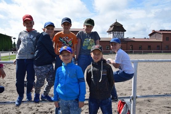  Grafika #5: WYCIECZKA KLASY II DO NOWĘCINA I SARBSKA grafika