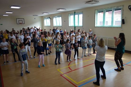  Grafika #5: SZKOLNA AKCJA AKTYWNA PRZERWA grafika