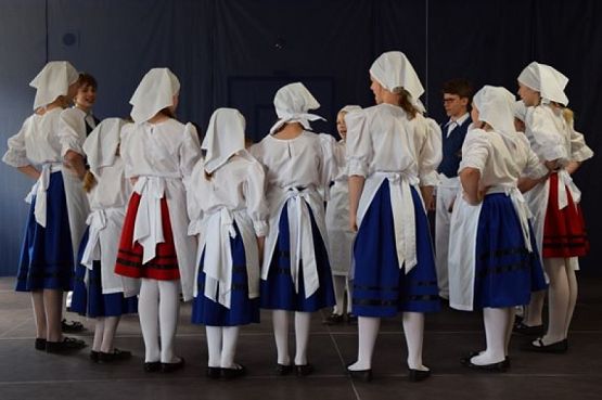  Grafika #7: WYSTĘP ZESPOŁU KASZUBSKIEGO grafika