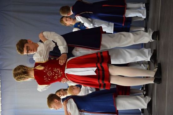  Grafika #24: WYSTĘP ZESPOŁU KASZUBSKIEGO grafika