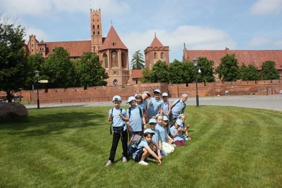  Grafika #4: Z WIZYTĄ W MALBORKU grafika