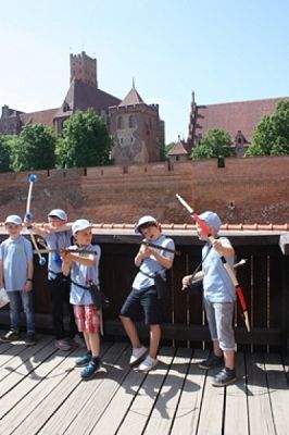  Grafika #27: Z WIZYTĄ W MALBORKU grafika