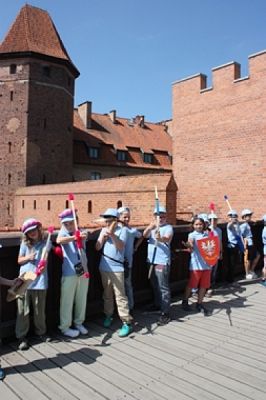  Grafika #29: Z WIZYTĄ W MALBORKU grafika