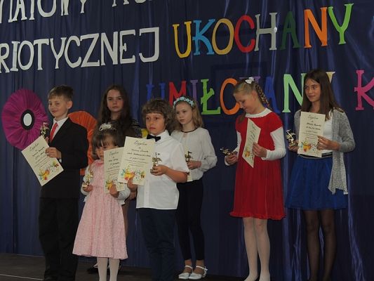  Grafika #25: I POWIATOWY KONKURS PIOSENKI PATRIOTYCZNEJ ,,UKOCHANY KRAJ" grafika