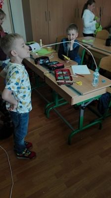  Grafika #18: DZIEŃ MAMY W III B grafika