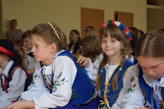  Grafika #12: GALA FINAŁOWA KONKURSU PLASTYCZNEGO KASZUBY JAK MALOWANE grafika