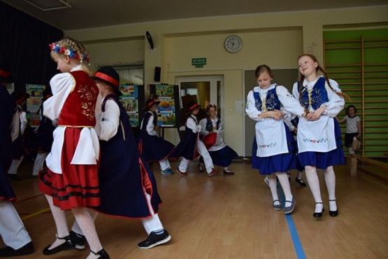  Grafika #15: GALA FINAŁOWA KONKURSU PLASTYCZNEGO KASZUBY JAK MALOWANE grafika